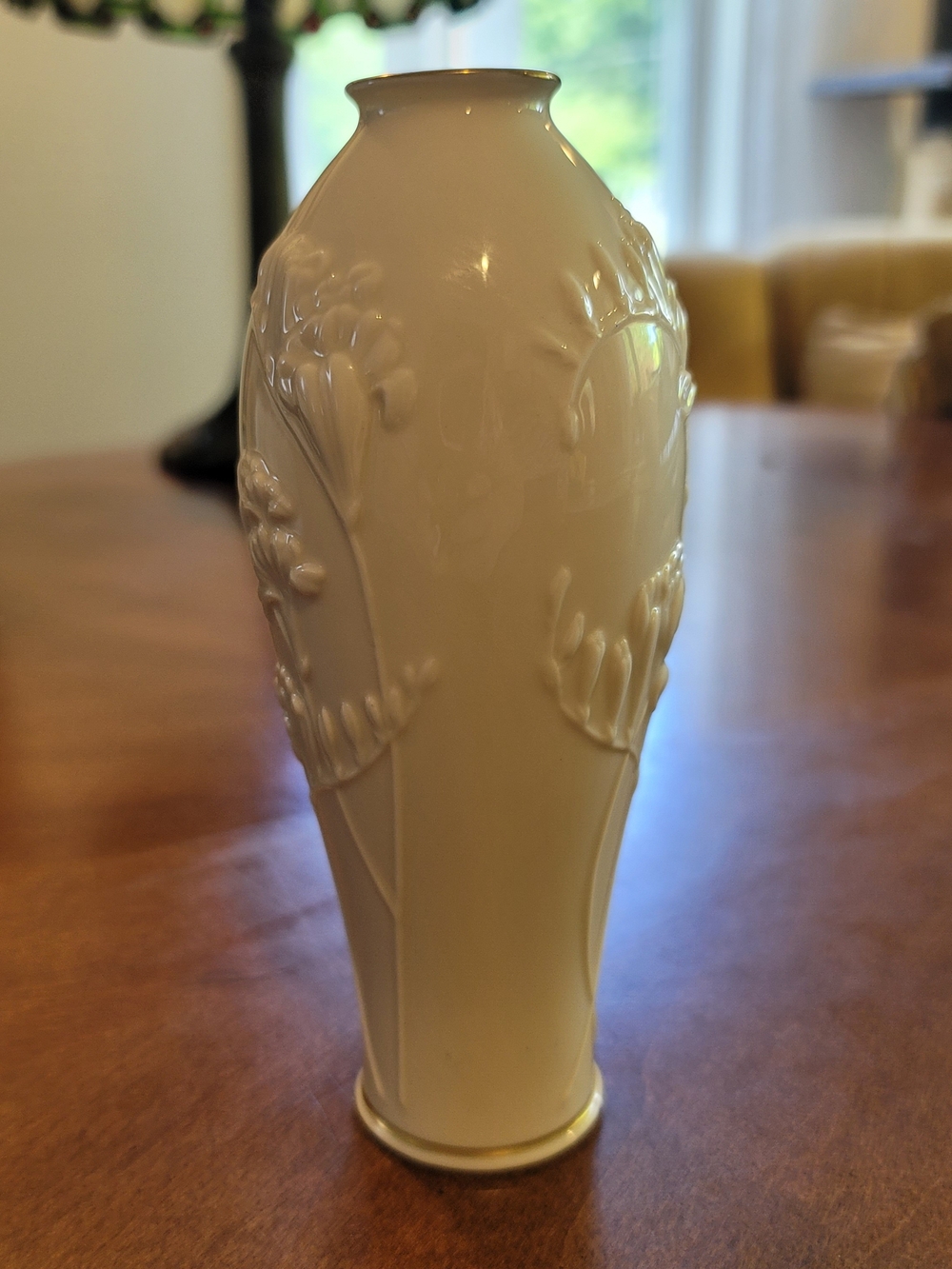 LENNOX Masterpiece Collection Porcelain Bud Vase Cream Floral 7 Inches - Picture 2 of 7
